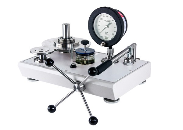 Dead Weight Pressure Gauge Calibrator