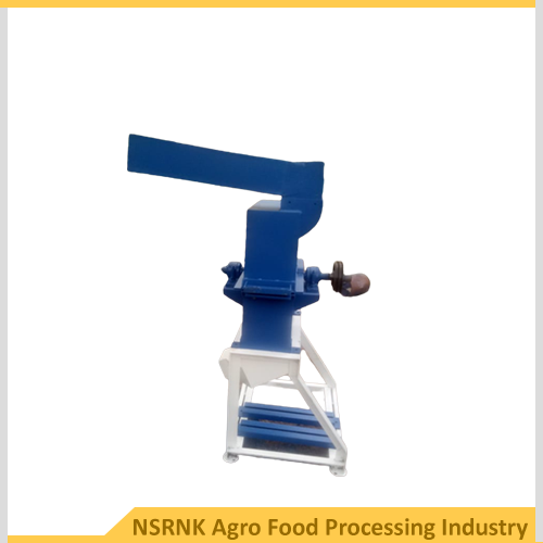 Oil Cake Cutter Machine