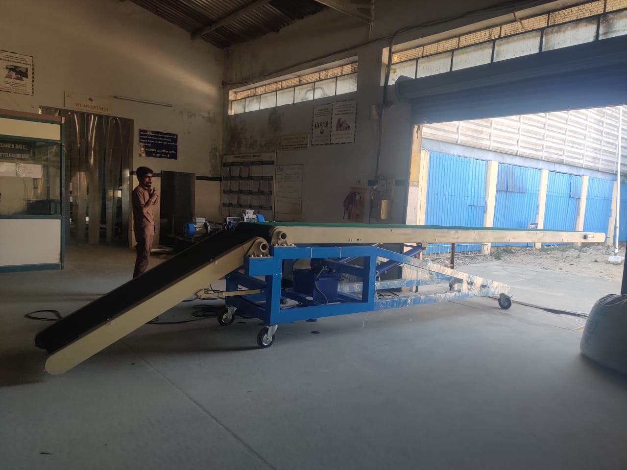 LOADING BELT CONVEYOR MANUFACTURERS IN COIMBATORE