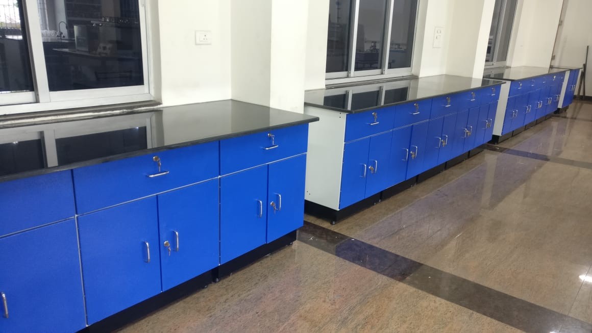  Laboratory  wall side table in Karur